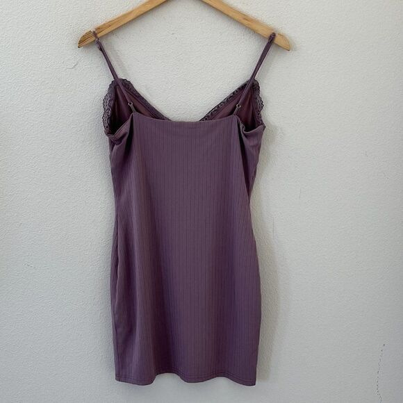 Superdown Stacie Lace Cami Slip Dress Lavender Size Medium - Picture 7 of 16